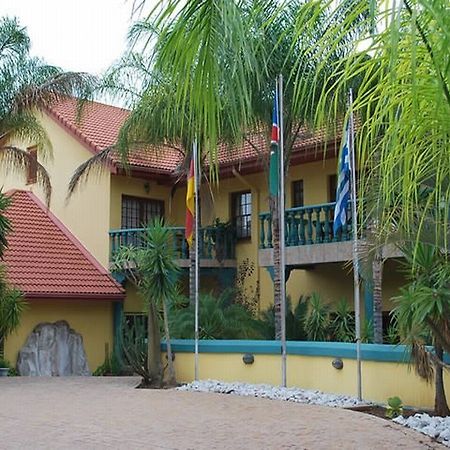 Makalani Hotel Tsumeb Extérieur photo